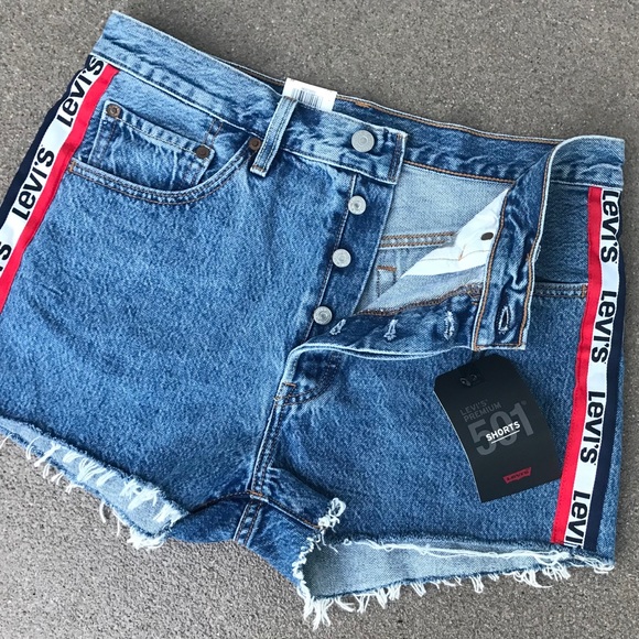 Levi's Pants - NWT Levi’s 501 High Waisted Denim Logo Shorts